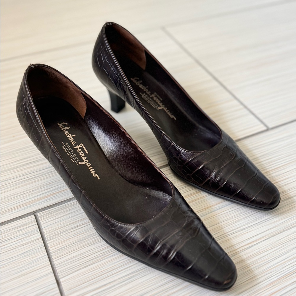 Salvatore Ferragamo Brown Croc Embossed Leather Mid Heel Pumps Dress Shoes 8.5 B